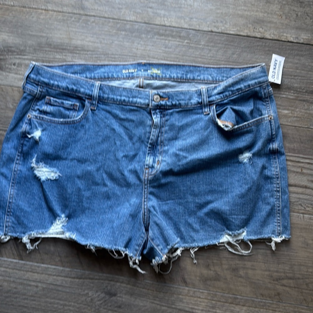 Old Navy midrise boyfriend Jean shorts, distressed 18 - Picture 2 of 3